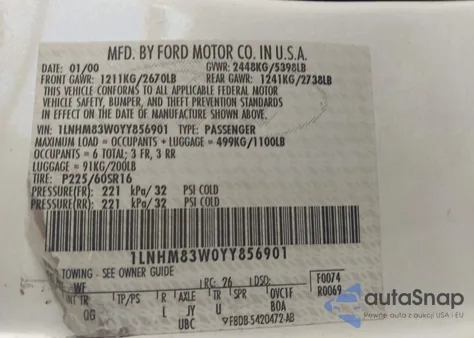 2000 Lincoln Town Car Cartier z USA, uszkodzony, nr VIN 1LNHM83W0YY856901